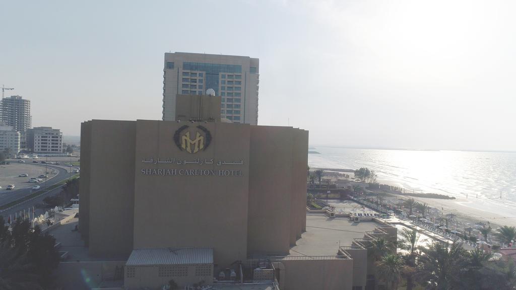 Sharjah Carlton Hotel Bagian luar foto